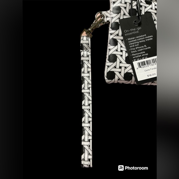 Scout Kate Wristlet with removable wrist strap NWT - Picture 3 of 9